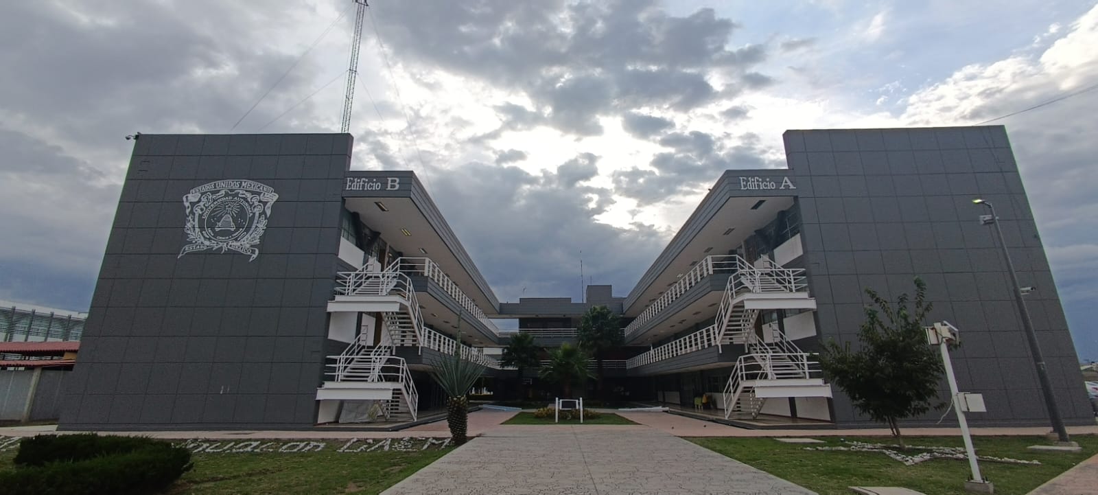 Edificio A y Edificio B
